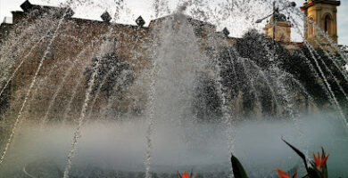 Plaza Reyes